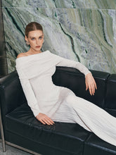 Textured Off-Shoulder Mermaid Hem Midi Dress